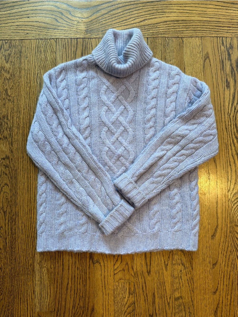 Women’s 100% Cashmere Cable Knit Sweater in Light Lavender
